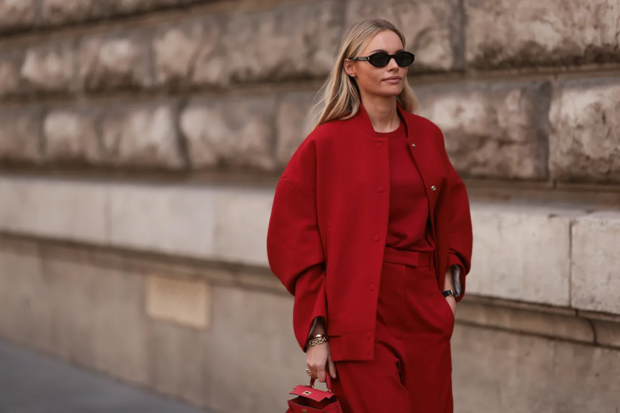 Looksfs Guía de estilos: 6 looks total red para inspirarte y sumarte a esta ...