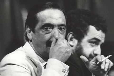 El gesto del fiscal Julio César Strassera lo dice todo.