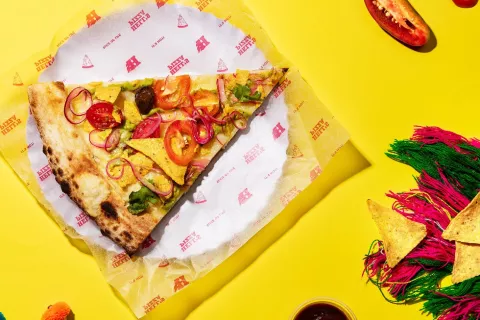 La pizza con nachos de Hell's Pizza.
