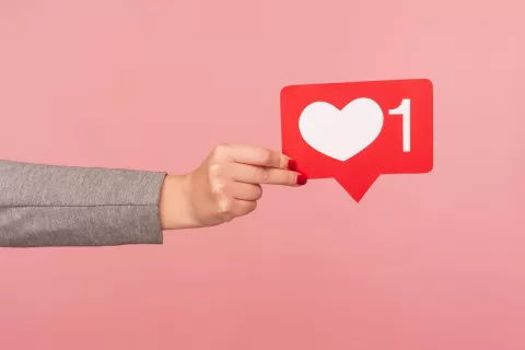 ¿Qué hacer si tu jefe te empieza a seguir en redes?