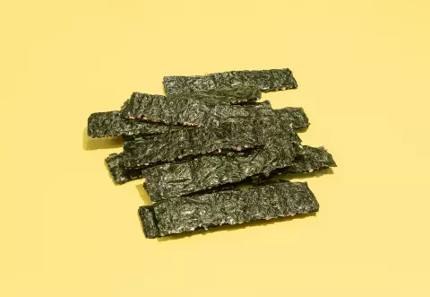 Cuáles son los beneficios de comer alga nori.