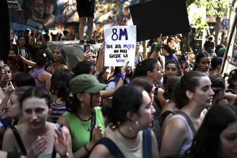 mujeres-abre.jpg