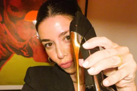 Quién es Pochi: la creadora de Gossipeame que te cuenta todo.
