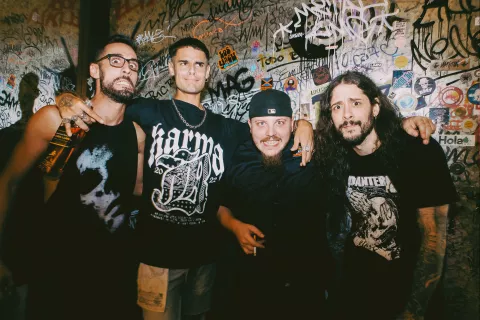 BARRO estrenó “MISSIN CHILDREN”, su versión metalera de la BZRP Music Sessions, Vol. 14 de CA7RIEL.