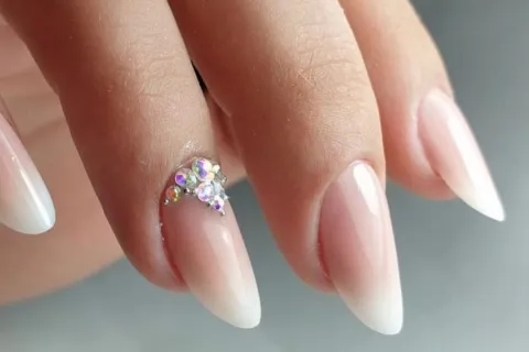 Qué es la manicura americana y cómo se diferencia de la francesa.