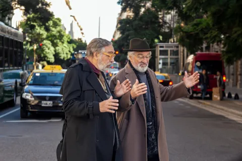 Luis Brandoni y Robert De Niro en Diagonal Norte.