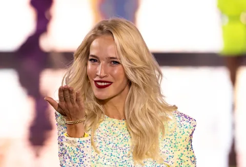 Luisana Lopilato en el Paris Fashion Week.