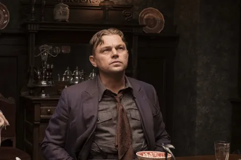 Leo DiCaprio en la nueva película de AppleTv+.