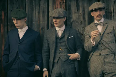 Netflix anuncia dos spin-offs de Peaky Blinders.