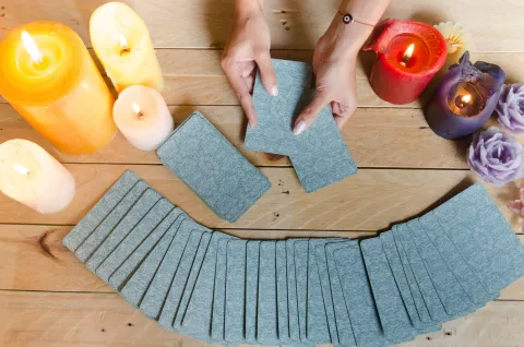 Qué es el oráculo lenormand.