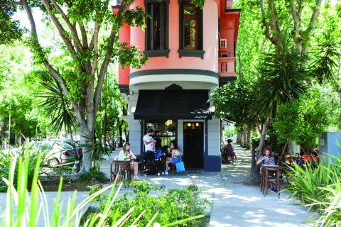 resto-abre-horiz.jpg