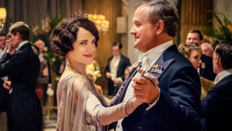 Elizabeth McGovern y Hugh Bonneville en Downton Abbey.