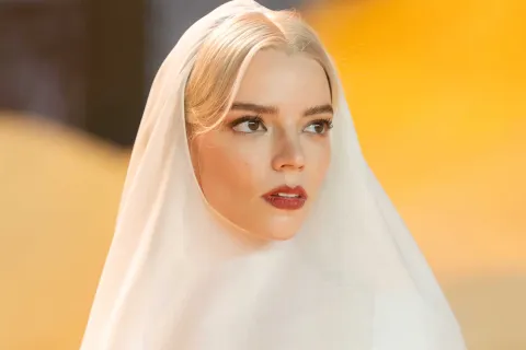 Anya Taylor Joy llegó a la avant premiere de Dune 2 con un look que generó muchísimo debate.