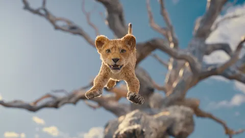 Así es la película Mufasa: El Rey León.