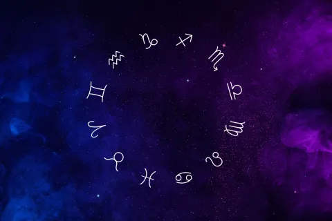 La rueda zodiacal, con los símbolos de los 12 signos astrales.