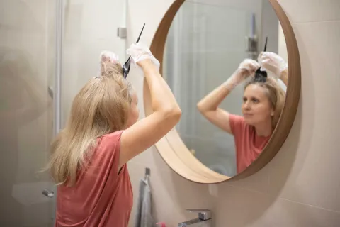 Es importante que mantengas hidratado tu pelo con productos nutritivos para que permanezca saludable