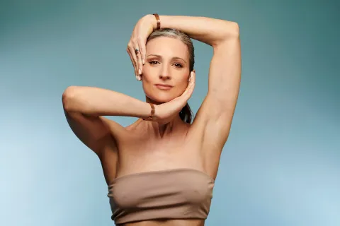 Bruxismo por estrés: cómo detectarlo en tu rostro y qué hacer para aliviarlo de forma natural