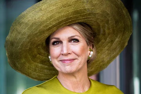 Máxima Zorreguieta brilló con un vestido floreado en la graduación de su hija menor