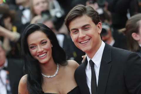 Oriana Sabatini y Paulo Dybala fueron papás