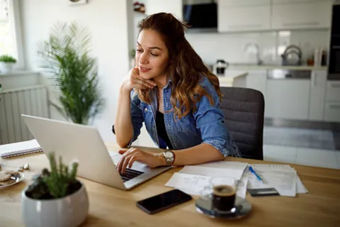 El teletrabajo provocó el auge de los ‘WFH Husband’
