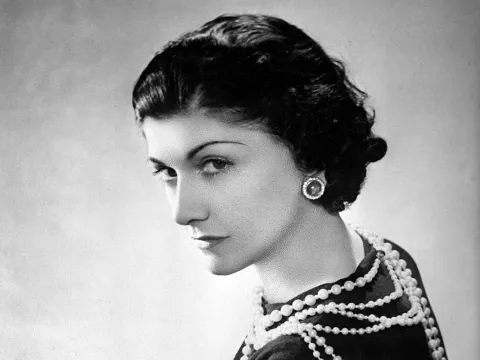 Coco Chanel: 25 frases que inspiran