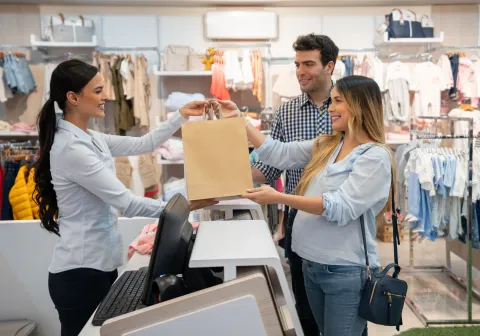 Embarazadas cómodas y con onda: los locales de ropa recomendados en Avellaneda
