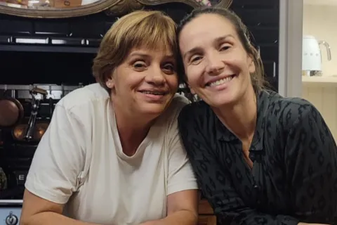 Andrea Casamento es la mujer en la realidad que interpreta Natalia Oreiro en la película "La mujer de la fila", de Benjamín Ávila.