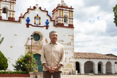 The Reluctant Traveler está disponible en Apple Tv+.