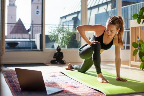 Adiós a las rutinas eternas: entrenamientos cortos que dan resultado.