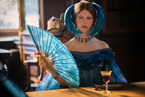 Mia Goth y uno de los grandes cambios en la nueva Frankenstein.