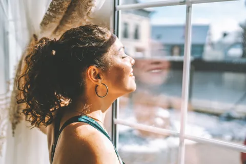 Día Mundial de la Vitamina D: beneficios, precauciones y la importancia de cuidar la piel