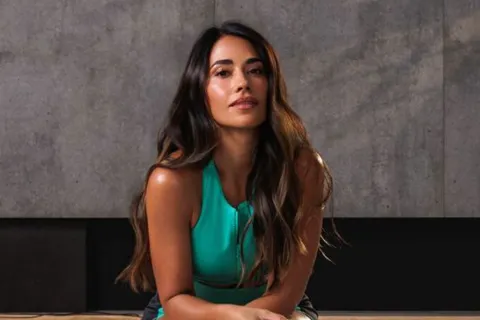 Antonela Roccuzzo es la nueva Embajadora de Marca de Stanley 1913.