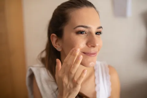 Qué es el efecto 'Glass Skin': la técnica coreana que transforma la piel y es furor