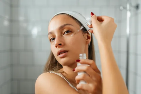 Skincare en verano: cómo adaptar tu rutina al calor y al sol