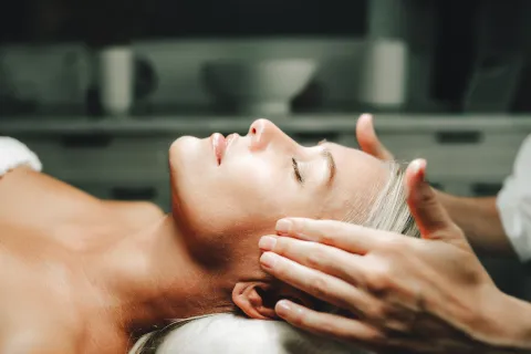 Plasma rico en plaquetas: el tratamiento que regenera la piel y fortalece el cabello desde adentro