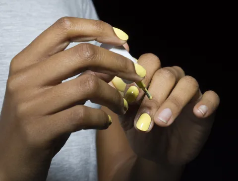 Kapping vs gel vs acrílico: cuál conviene según tu uña y cuánto dura