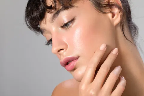 Glowy & Juicy: cómo lograr el look beauty más fresco (y deseado) del momento