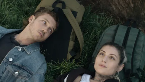 Franco Masini y Tatu Glikman en la piel de Nico y Kaia, protagonistas de Amor Animal