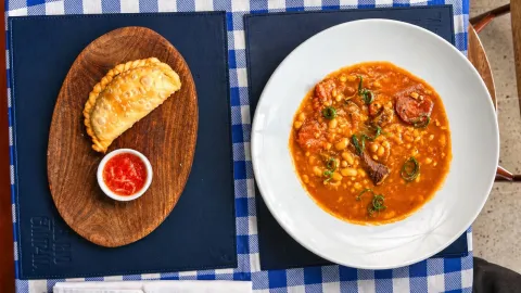 Comidas patrias para celebrar el 25 de mayo: lugares imperdibles de Buenos Aires.
