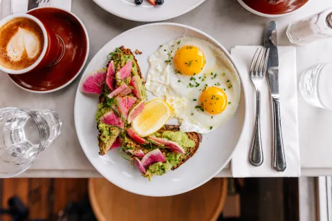 5 desayunos que recomiendan nutricionistas para tener más energía
