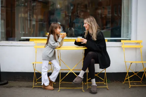 Cafeterías con "Kids Zone" en Palermo para merendar en paz mientras los niños juegan.