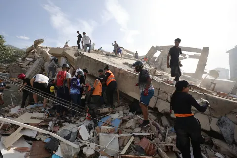 Los devastadores terremotos que sacudieron a Venezuela el 24 de junio generaron una emergencia humanitaria sin precedentes.