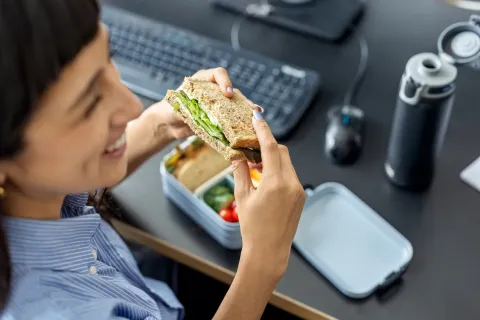 comida-sana-trabajo.jpg