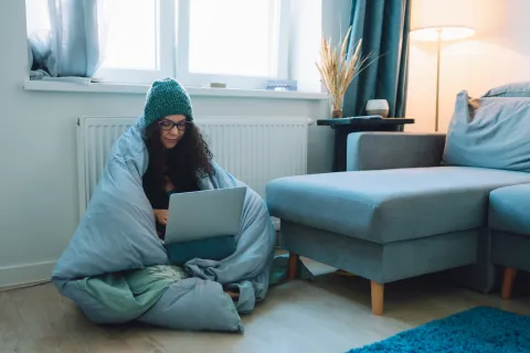 Foto de mujer en invierno.