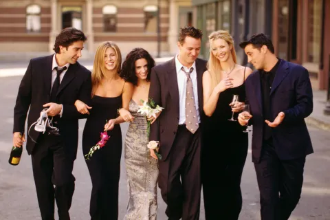 Vuelve Friends a Netflix: por qué la serie sigue funcionando 22 años después de su final.