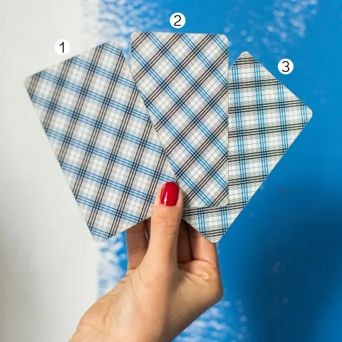 Pensá en algo que quieras resolver y elegí una de estas 3 cartas para poder entender cuál es la actitud correcta para afrontar esa situación. Abajo vas a encontrar la respuesta.