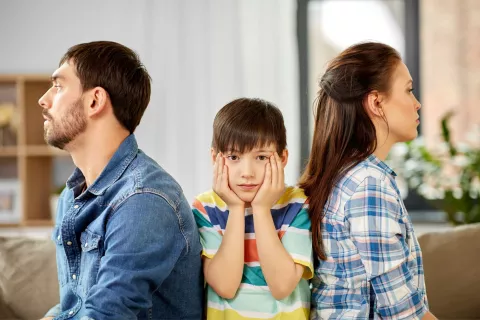 Cómo hablar con tus hijos sobre el divorcio. Foto: Canva