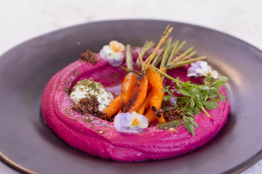 Hummus de remolacha.