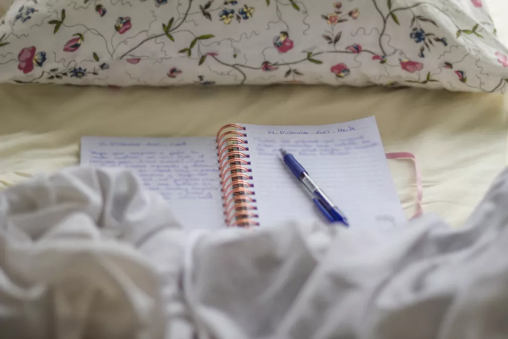 ¿Por qué se recomienda llevar un diario con notas sobre el ciclo menstrual?