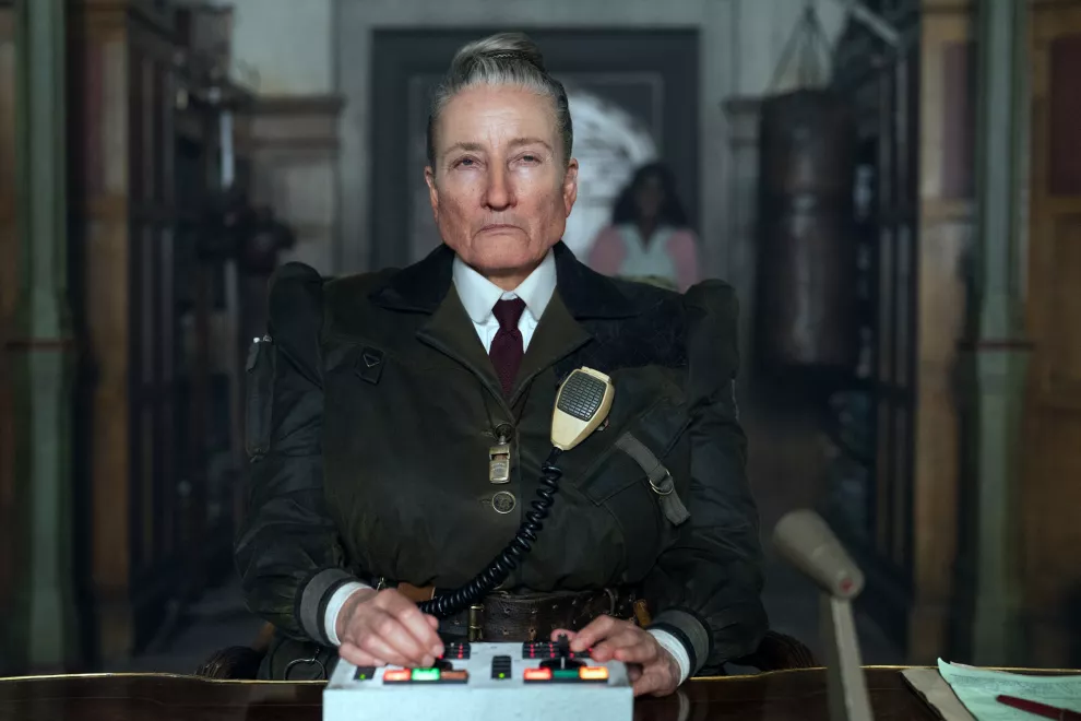 Emma Thompson irreconocible como la antagonista de Matilda.